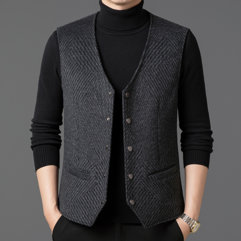 Men's wool down vest, V-neck, warm, for autumn and winter, casual style, suitable for middle-aged men, can be worn as an inner layer or outer layer Men's wool down vest, V-neck, warm, for autumn and winter, casual style, suitable for middle-aged men, can be worn as an inner layer or outer layer
