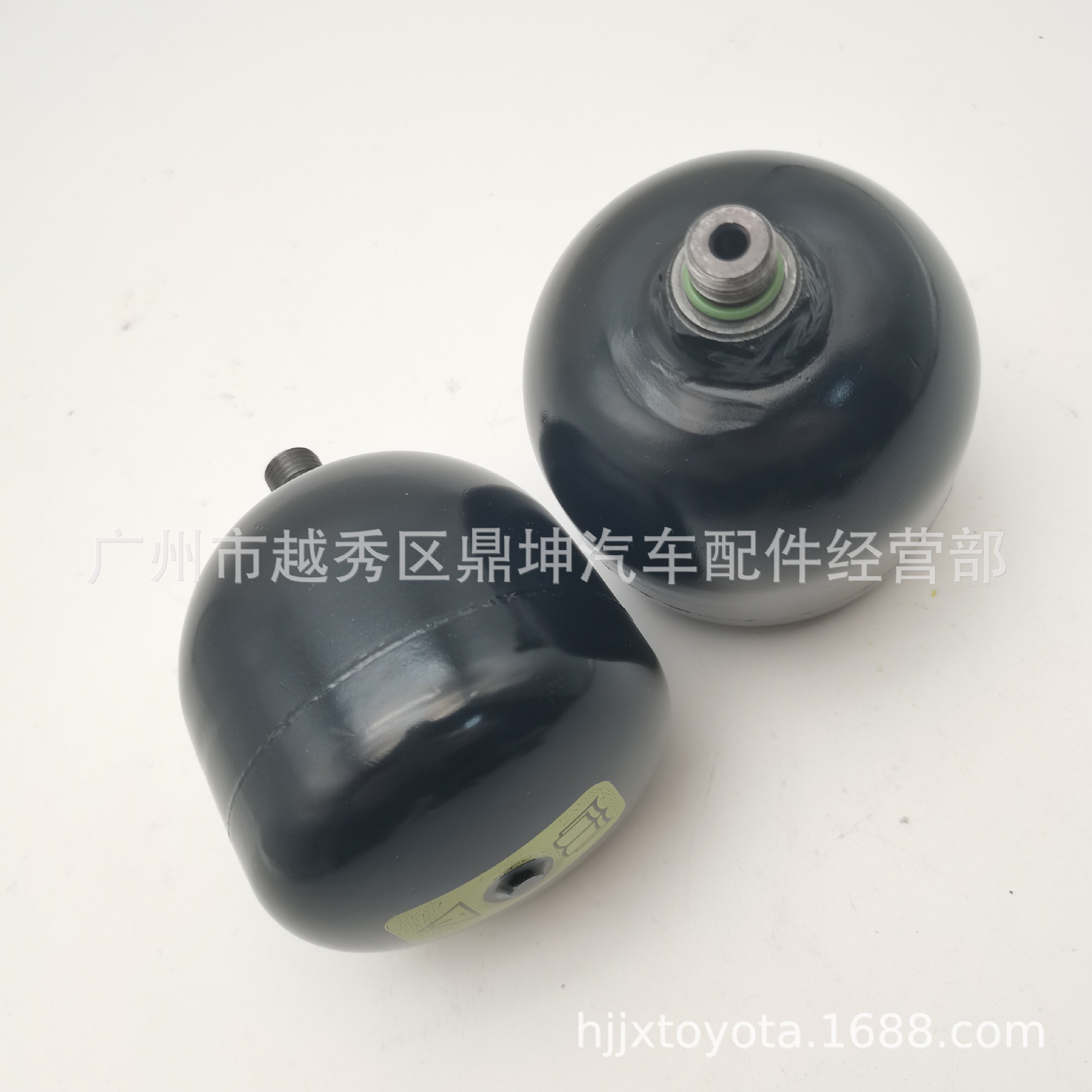 Stc2784 Land Rover P38 Accumulator Suspension Shock Absorber Pressure Tank Car Chassis Repair Replacement Parts