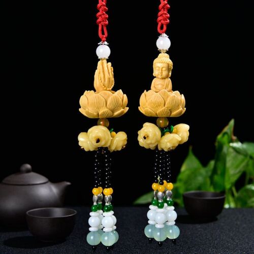 Imitation rosewood Guanyin car pendant, safe Buddha car interior accessories, car pendant, Buddha hand rearview mirror decoration