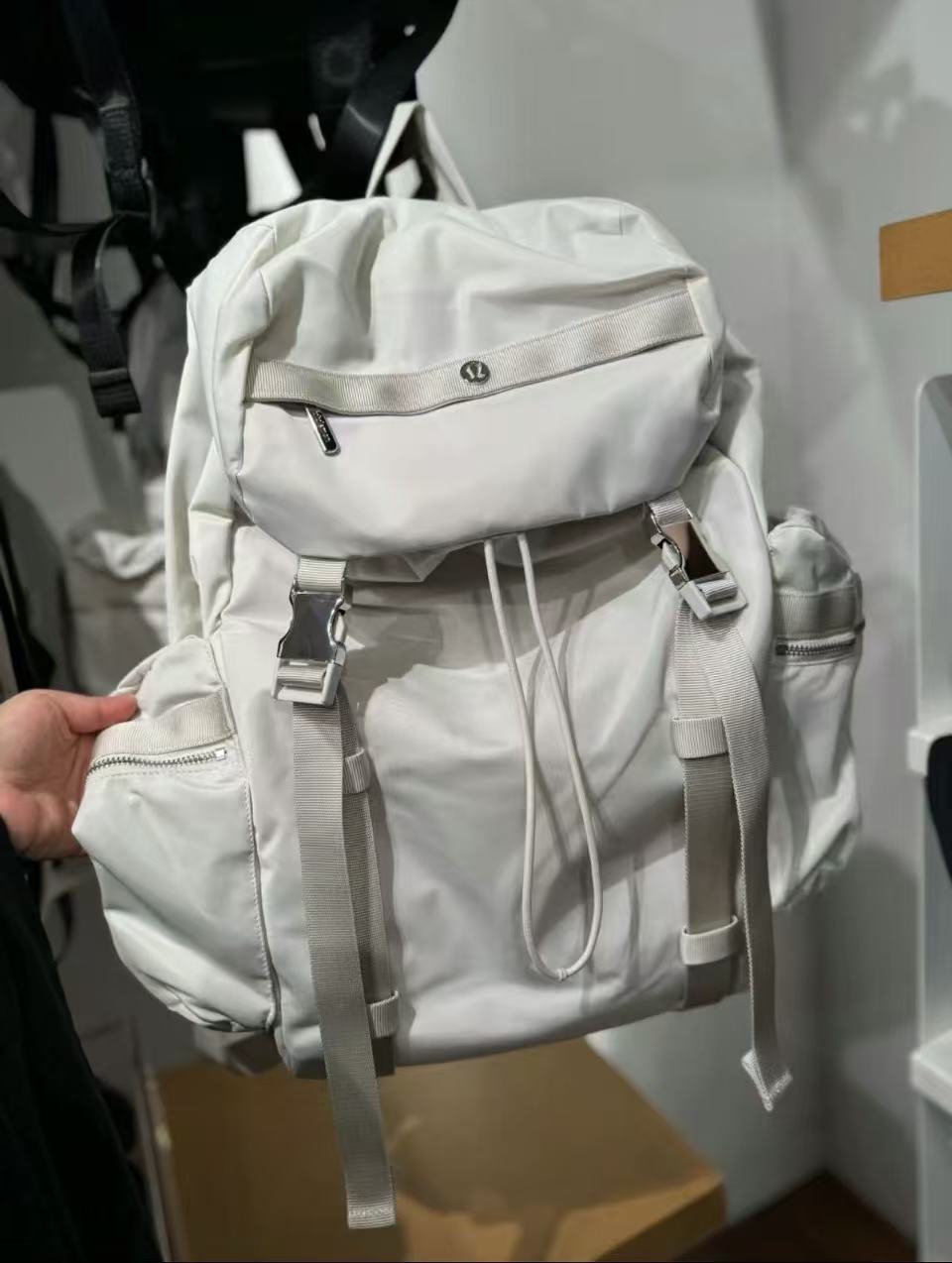 新型lu家25リットルランドセルナイロン旅行防水アウトドア大容量高級感通勤登山バッグママ