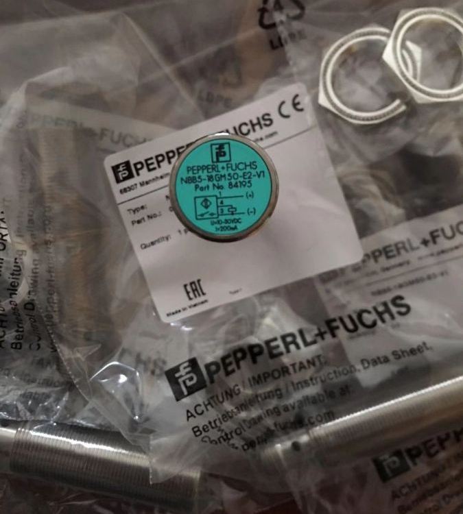 倍加福NBB15-30GM50-E2-V1德国P+F电感式接近开关PNP常开