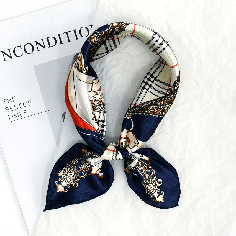 50 Satin Chain Pañuelo cuadrado estampado Color Sense de alta gama Moda de todo fósforo azafata profesional Servicio al cliente Bufanda de decoración Bufanda de seda