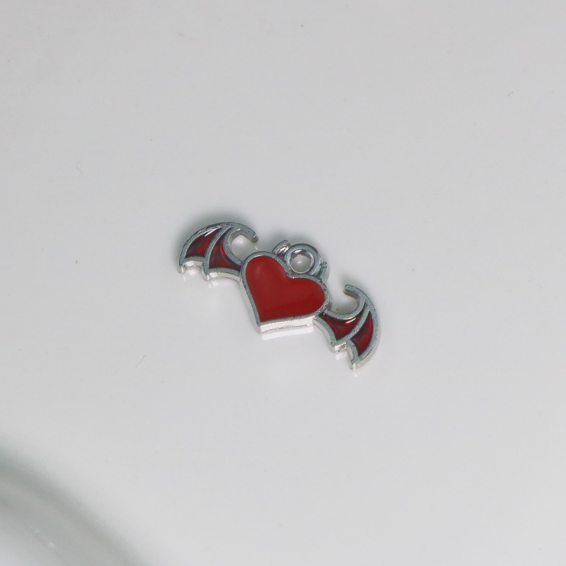 Enamel Design 1 Piece 1*2CM Alloy Heart Shape Pendant