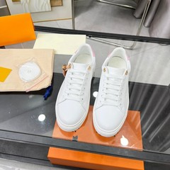 ヨーロッパの白い靴メンズクロスボーダー新しいメンズカジュアルシューズ夏通気性のあるメンズシューズスリッポントレンディな靴