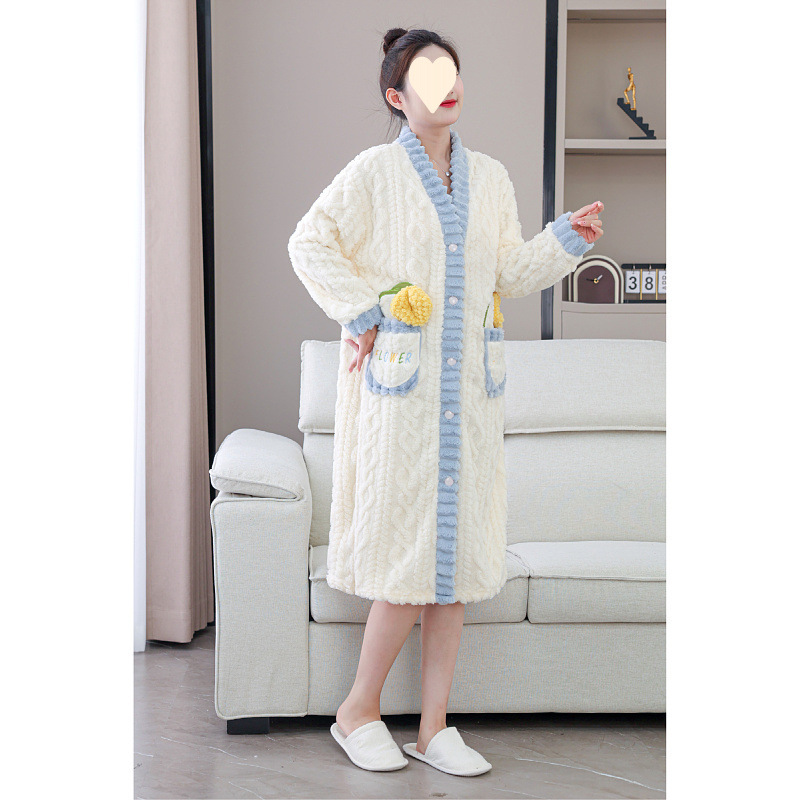 세련된 플란넬 파자마, 목욕 및 가정복, 머리카락이나 염색 없음, 양면 벨벳 V넥 목욕 가운