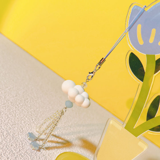 New hot-selling mobile phone chain white cloud small star pendant U disk earphone cover hanging chain mobile phone shell pendant mobile phone pendant