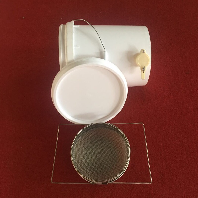 20L Honey Bucket Filter Integrated 10L Honey Bucket Filter Melting Bucket Melting Bucket with Filter 20L Honey Bucket Filter Integrated 10L Honey Bucket Filter Melting Bucket Melting Bucket with Filter