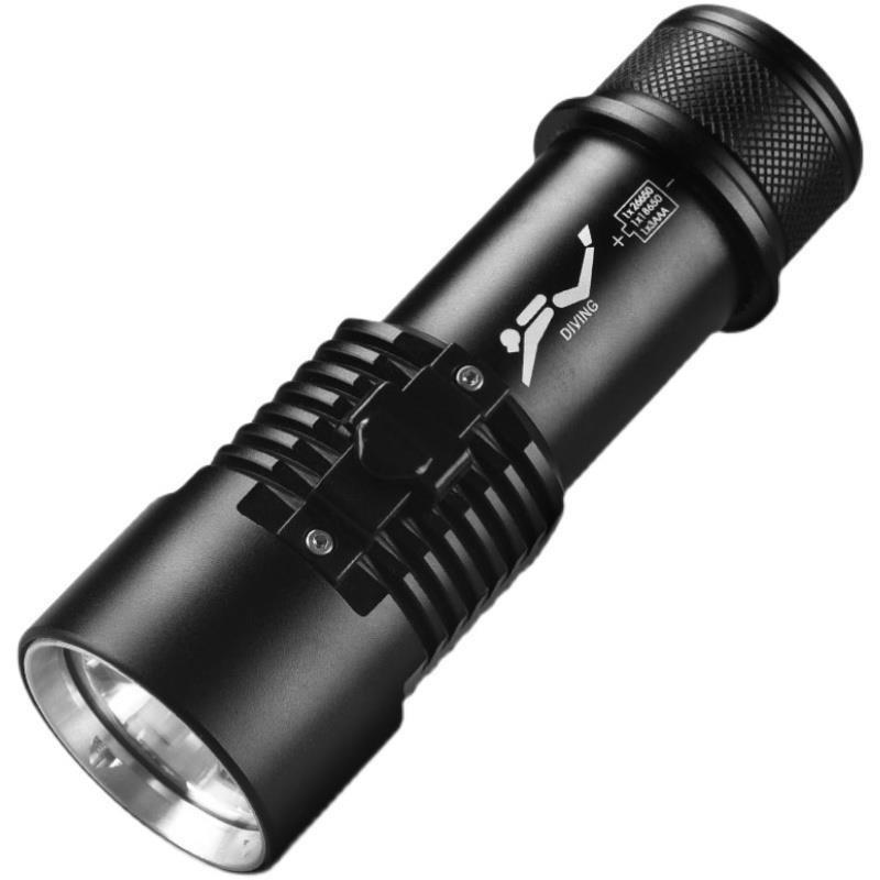 P70 linterna de buceo de cuatro núcleos luz blanca luz amarilla doble fuente de luz alta luz al aire libre superbrillante carga 26650 bajo el agua