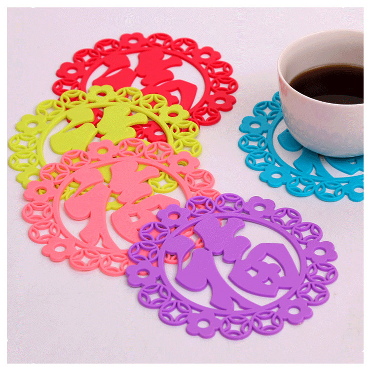 福字杯垫 毛毡镂空福字家用喜庆杯垫 春节镂空毛毡杯垫