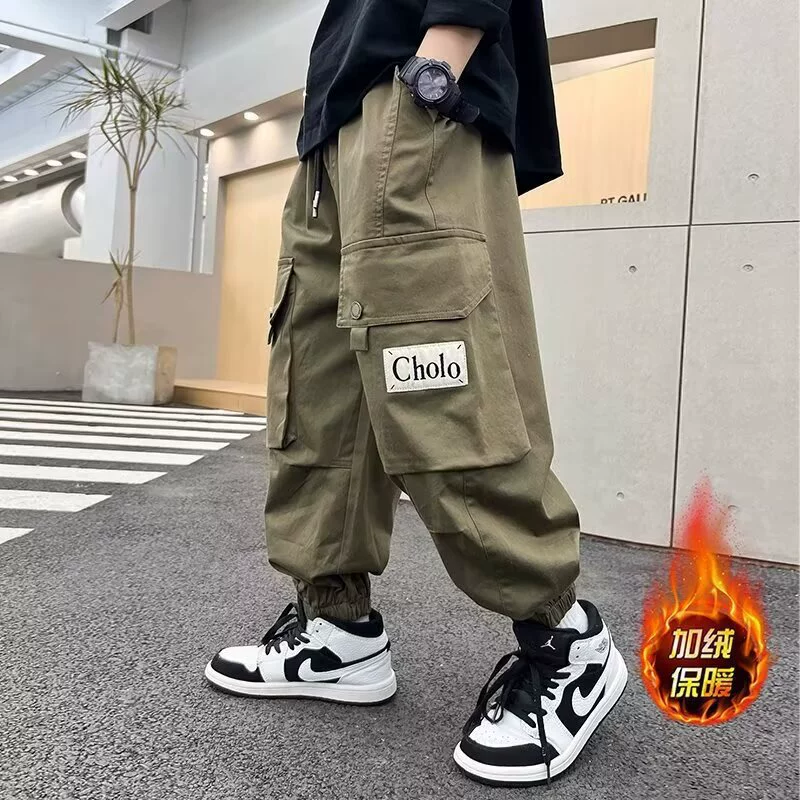 Зимняя одежда для мальчиков плюс флансовые брюки 2024 новый средний ребенок толстый зимой