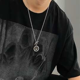 项链男休闲日韩小众潮流嘻哈时尚设计女简约百搭锁骨链吊牌几何