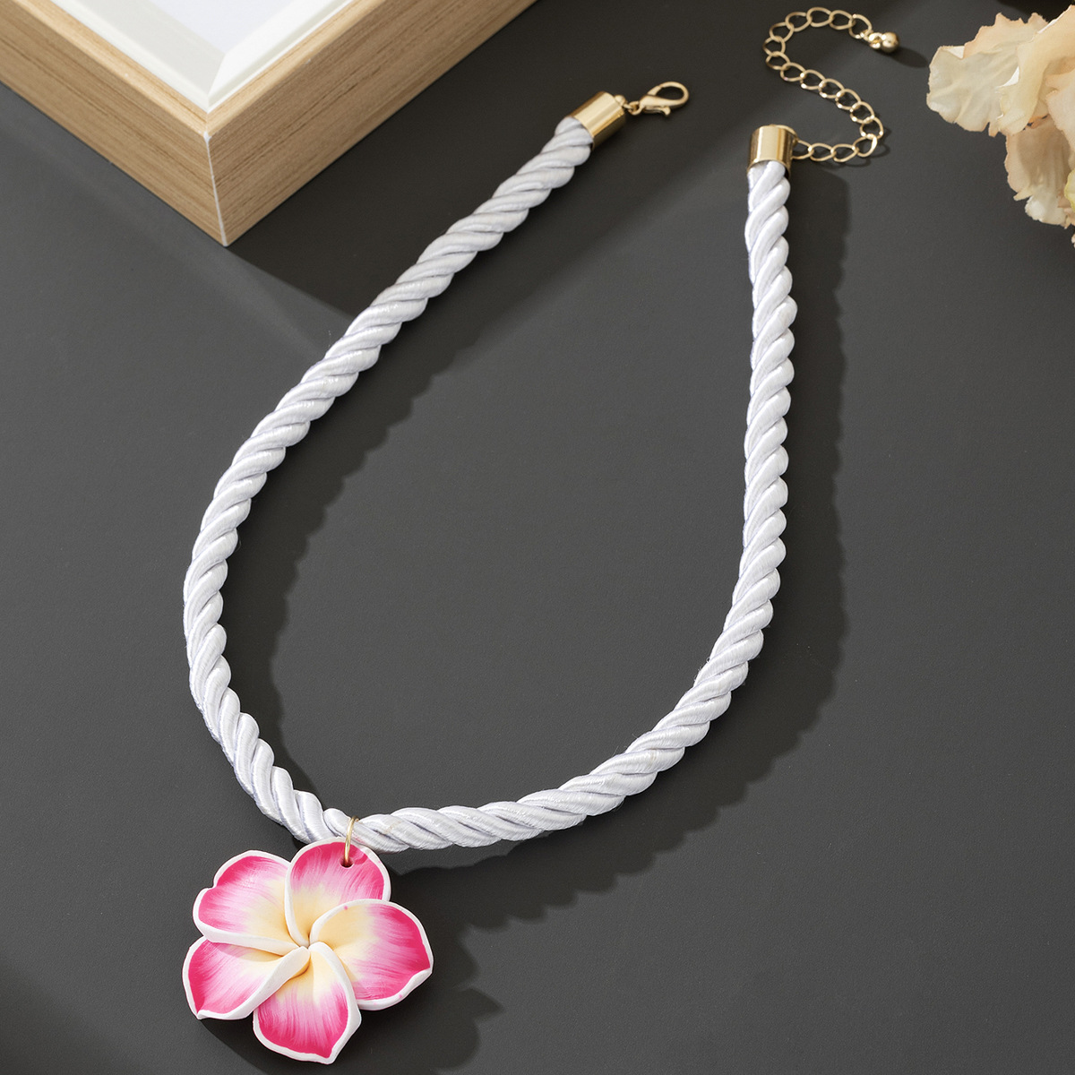 X2576 - Necklace