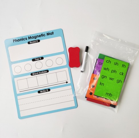 子供の幼稚園の英語の自然なつづりの磁気は英語の単語の磁気シートのセットのphone ics Tilesを貼ります。
