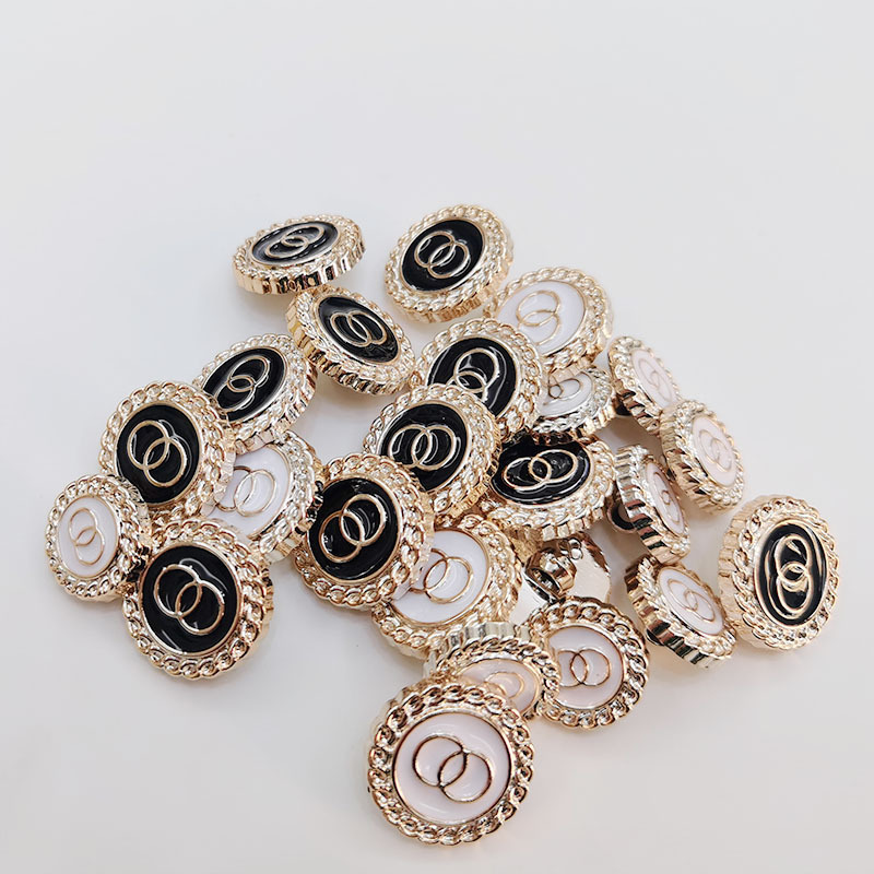 Wholesale Chanel-Style Plastic Buttons with Electroplated Dot Paint for Women's Coats, Knitwears, Overcoats, Trench Coats, and Sweaters