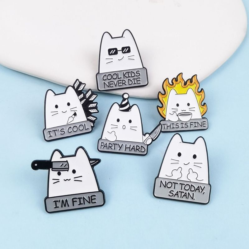 漫画面白い猫ブローチパーソナライズされた英語のアルファベット合金バッジかわいい多用途ピンアクセサリークロスボーダー|undefined