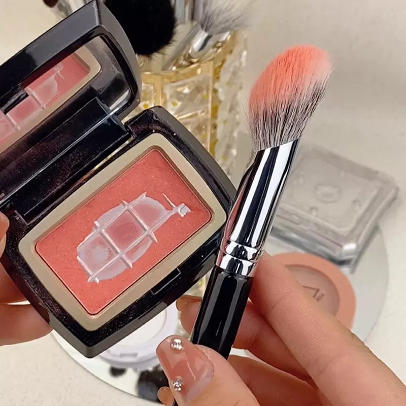 羊毛斜角高光腮红面部点彩刷指腹氛围刷侧脸修容刷沧州化妆刷