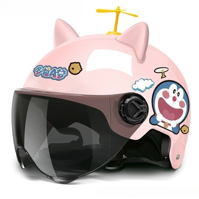 Motosiklet kaskı (dəbilqə), Cat safety helmet certified for adults