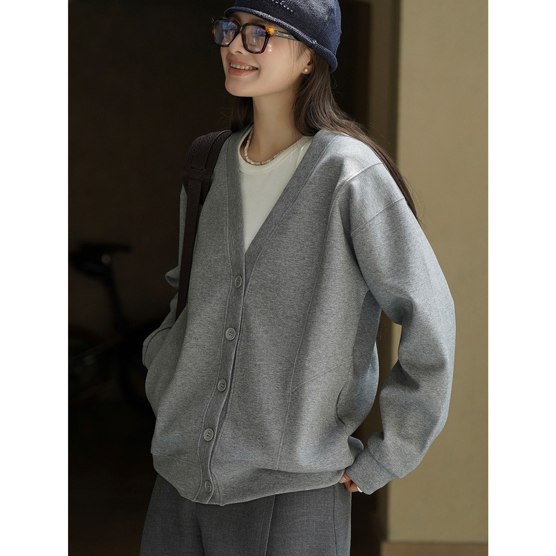 Louvre Early Autumn New Korean Style Relaxed V Neck Split Design Cardigan Sweatshirt Fitted and Non-Dragging Top for Women