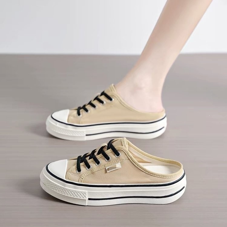 Zapatos de lona de la mitad de la parte inferior gruesa para mujeres 2026 nuevo verano retro versátil zapatos de skate casuales un pedazo de zapatos blancos pequeños