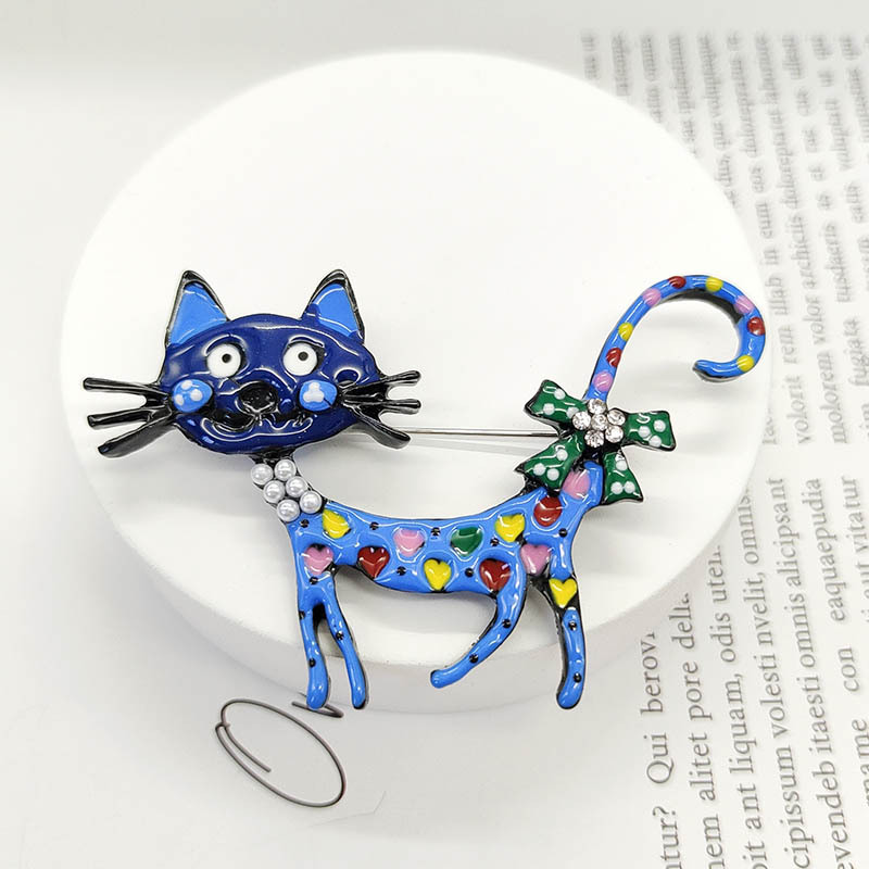 New Cartoon Enamel Cat Brooch, High-End Niche Corsage, Pearl Retro Brooch, Clothing Accessories, Wholesale for Women