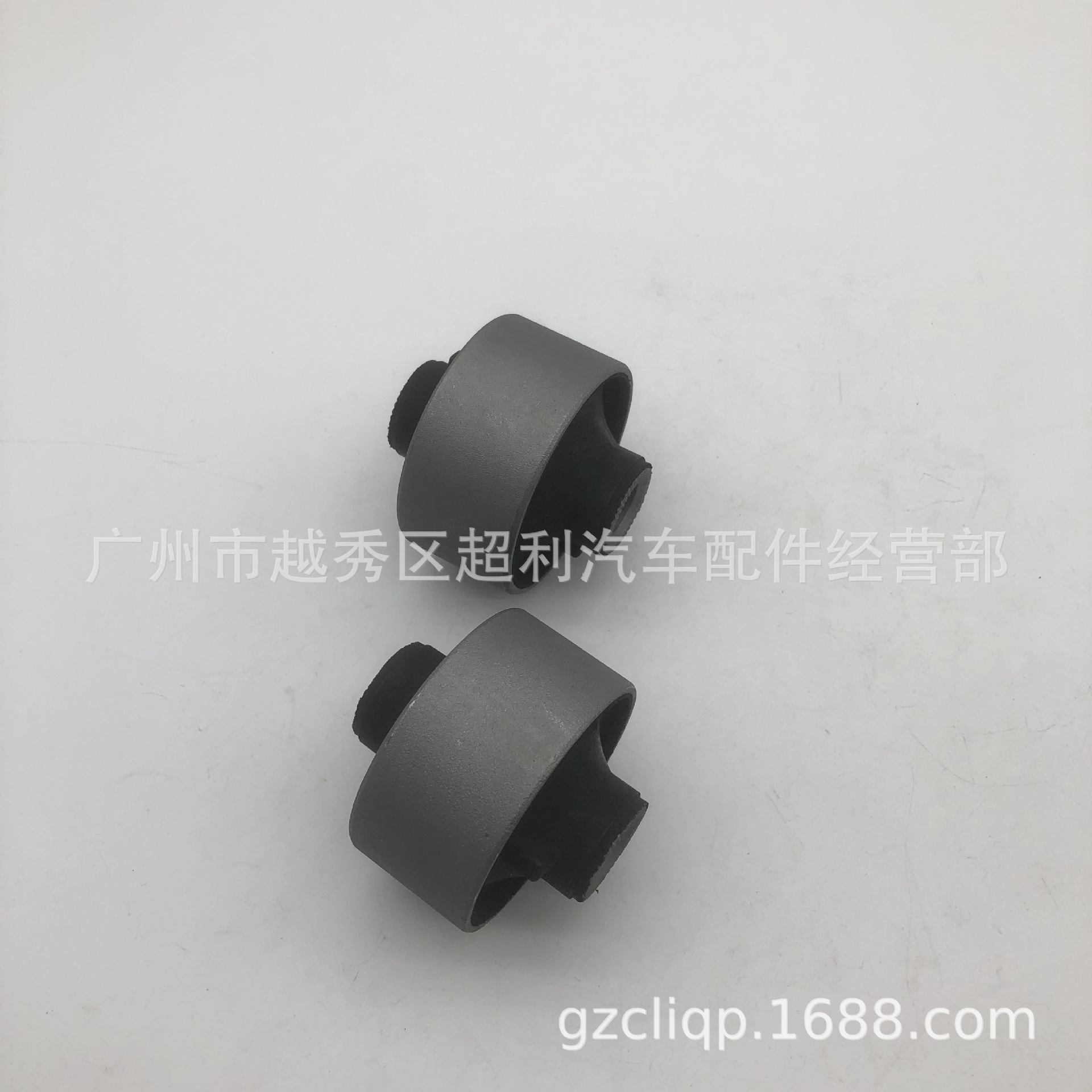 Applicable 48655-42050 48655-42040 ACA21 ACA20 RAV4 lower suspension sleeve
