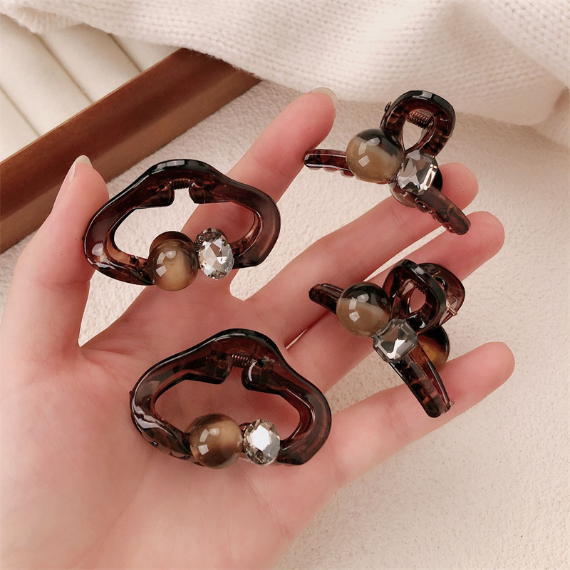 2024 nuevo clip de agarre de diamante de alta calidad, diseño de nubes de tamaño pequeño, clip de cabello lateral, clip de cabello de mar