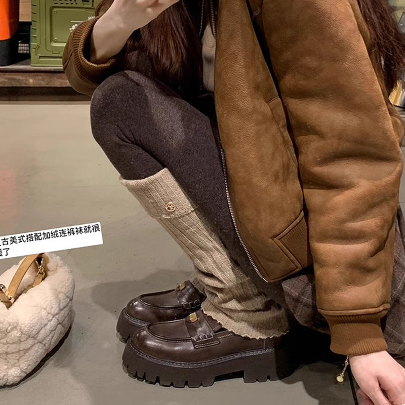 Moda de invierno de la uva ~ primavera nueva moneda de oro de piel de caballo estilo británico cabeza redonda con un pie de zapatos de cuero Lefour