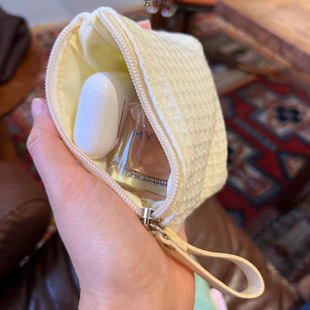 New Coin Purse Headphone Bag Cosmetic Bag Waffle Key Lipstick Cosmetic Bag Portable Towel Storage Bag Supply Chain