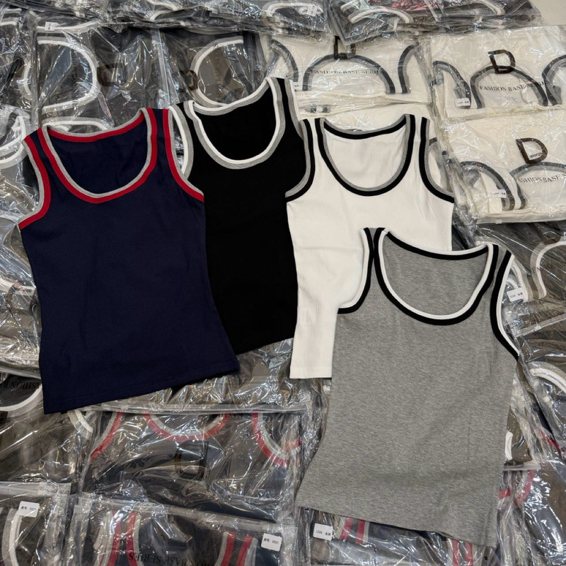 Super Popular Item ~ Contrast Color Stitching Wide Shoulder Vest with Breast Pads for Women, Slim Fit and Versatile U-Neck Bottoming Intimates