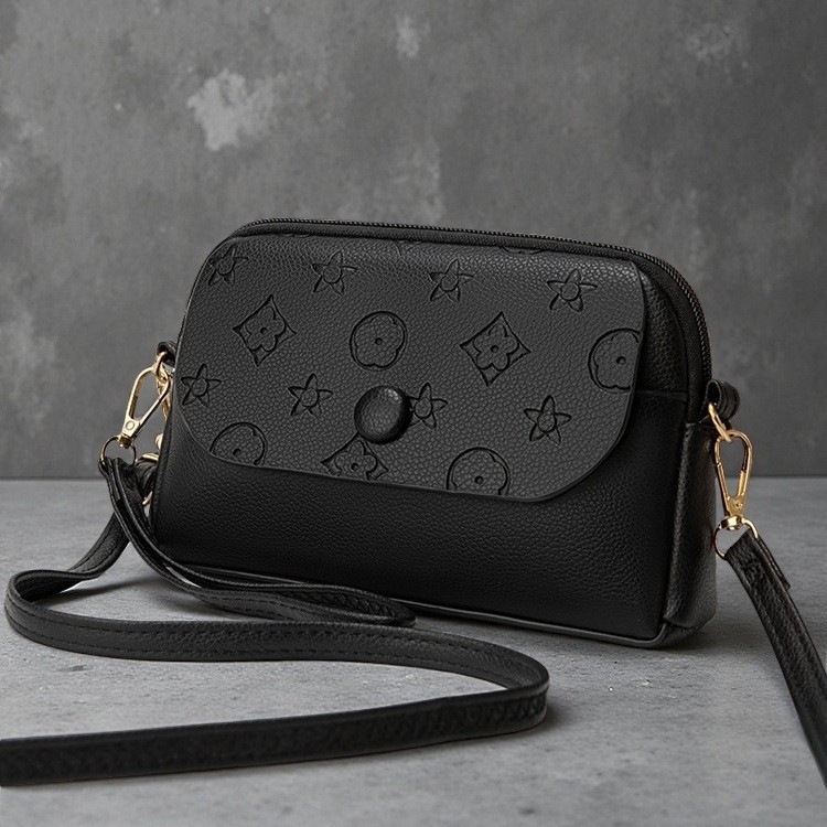 包包斜挎包女夏季2025新款轻奢小众mini女式包软皮单肩手拿包bags