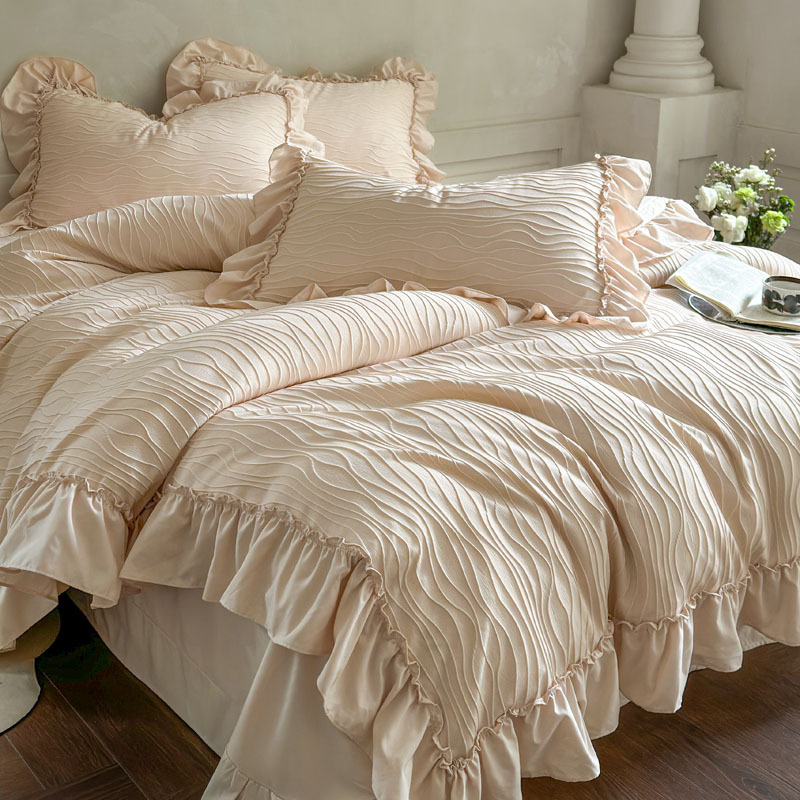 French Romantic Solid Color Knitted Jacquard Four Piece Bedding Set_voghion.com