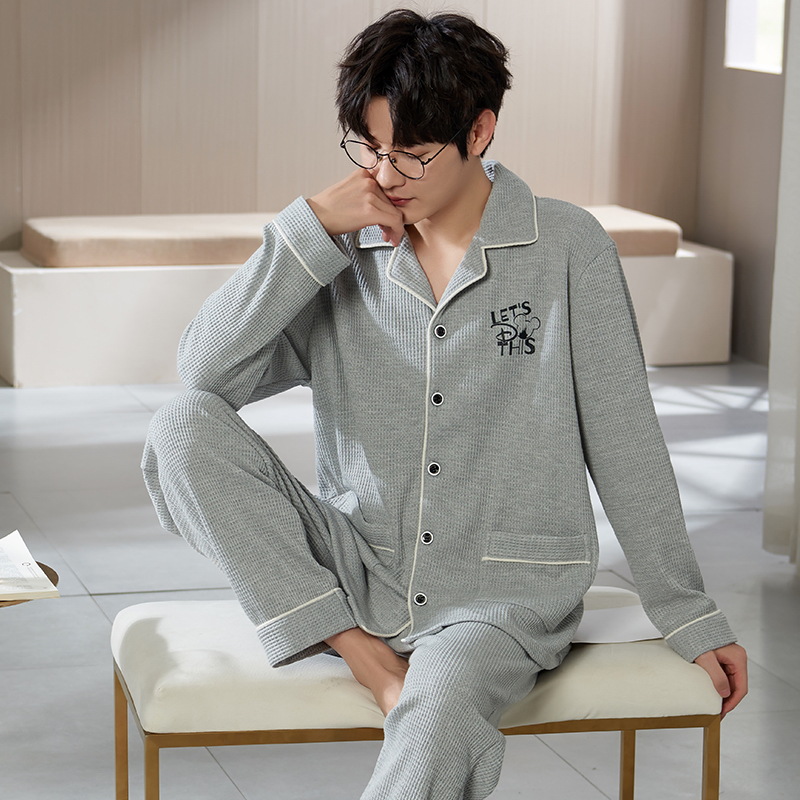 Pijamas de hombre Primavera y otoño solapa de manga larga Cardigan Youth algodón más tamaño suelto traje de uso doméstico se puede usar fuera