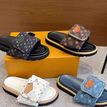 2026�¿��H��ӡ����Ьħ�g�NŮ���ļ���Ƥɳ��һ�������e���˛�Ь