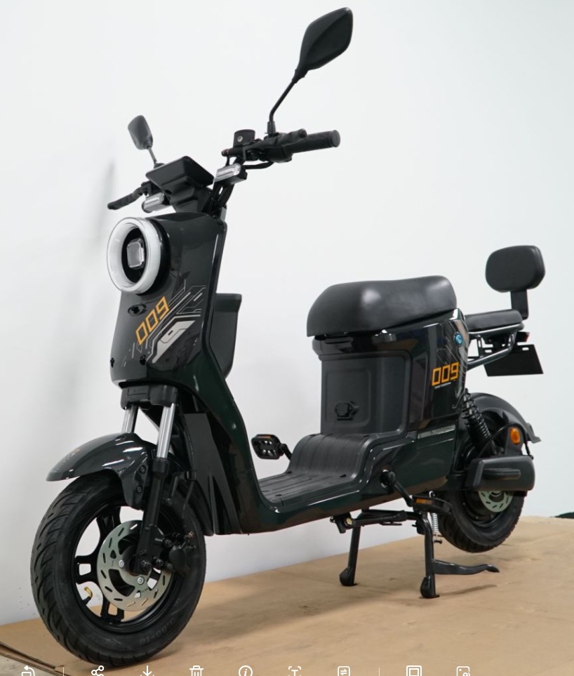 2025 New Electric Scooter Commuter Motorcycle
