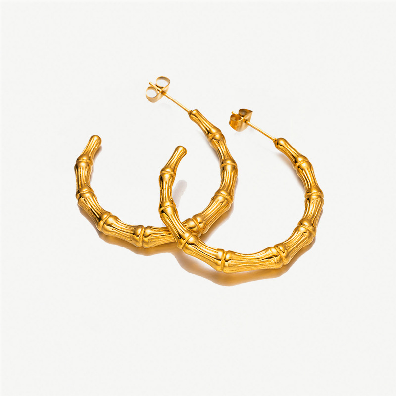 TENA Europa y los Estados Unidos de moda bambú aretes de acero inoxidable aretes clásicos en forma de C para mujeres aretes de alta sensación 2025 nuevo