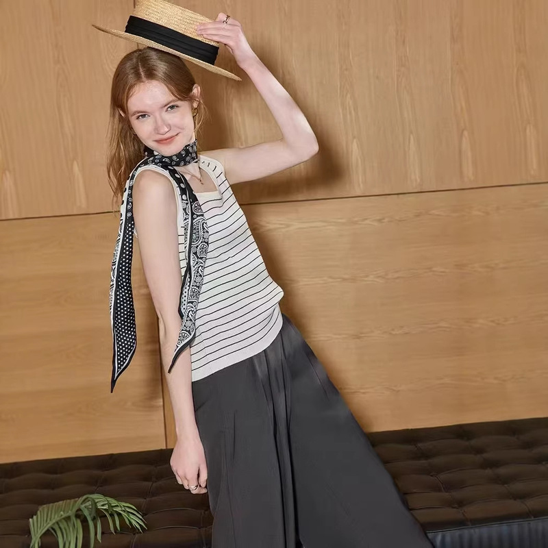 [in Stock] Kuen's Clean Fit Striped Camisole for Women 2026 New Wide Strap Sleeveless Top