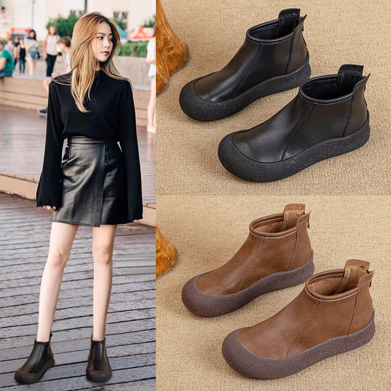 2025 Autumn and Winter New Flat Round Toe Casual Retro Soft Sole Soft Surface Martin Boots Women's Large Size Women's Shoes 41-43
