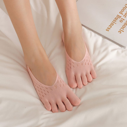 Women's five-finger stockings summer thin plum blossom mesh breathable invisible shallow mouth boat socks heel silicone split toe socks