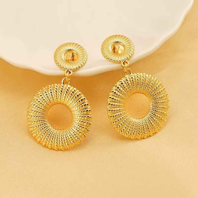 跨境欧美轻奢高级感钛钢耳环女ins风小众设计18K金不锈钢耳钉饰品