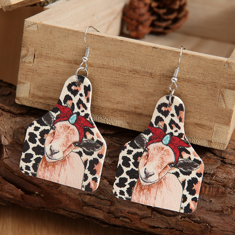 Retro Western Style Turquoise Pattern Lamb Pu Leather Earrings display picture 2