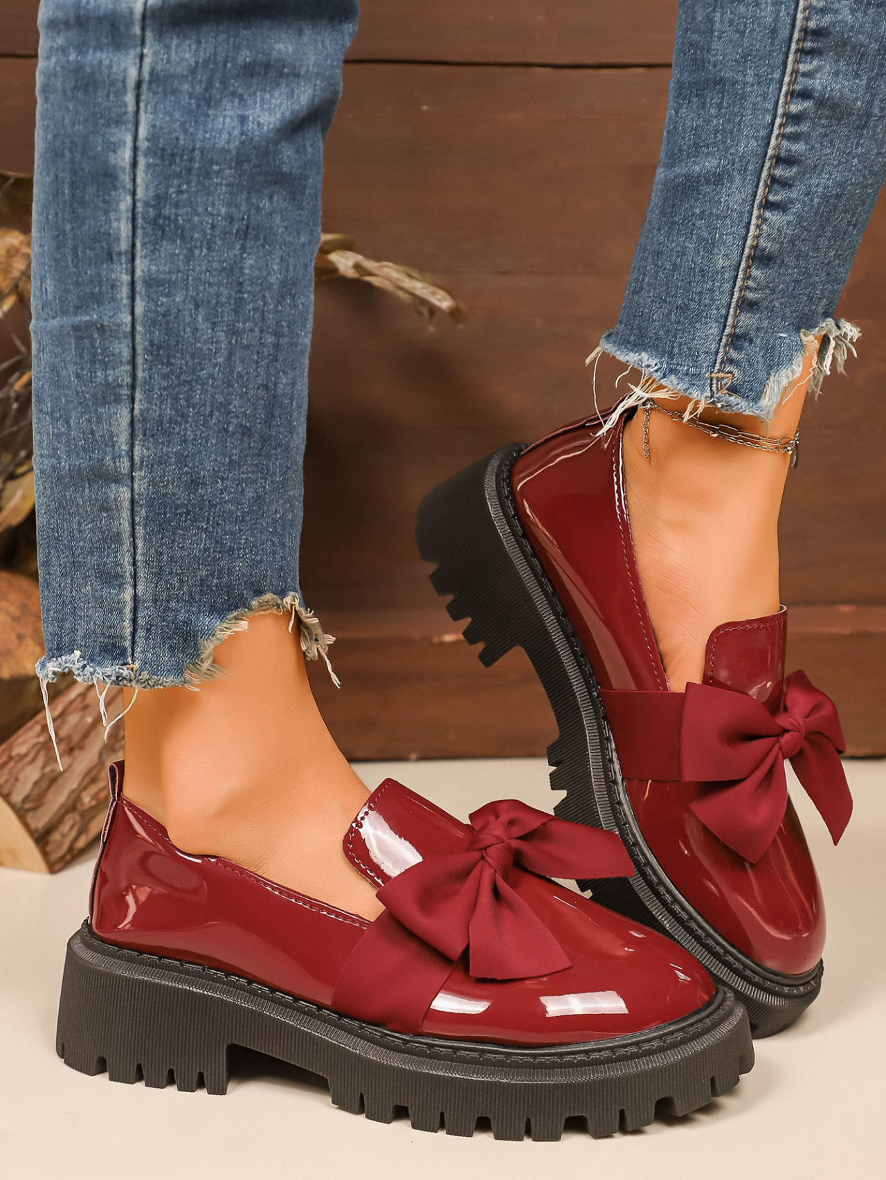 Women's Lus Size Bow Low Top Single Shoes Slip-On Leather Thick Soled Autumn New Style Size 43_vogvips.com
