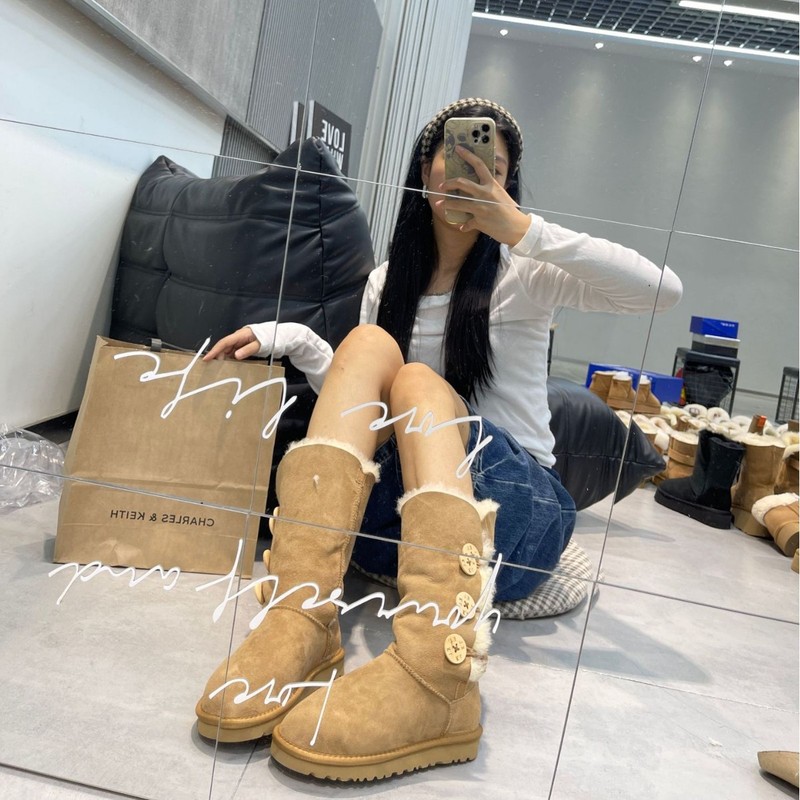 桑坡PRUGGI冬季新款雪地靴羊皮毛一体保暖棉鞋平底高筒三粒扣防滑|undefined