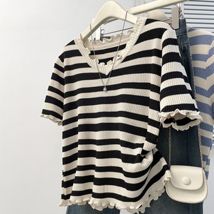 150kg Plus Size Women's Ice Silk Stripesd V-Neck Right Shoulder T-Shirt Summer New Fat mm Design Fungus Edge Top 2