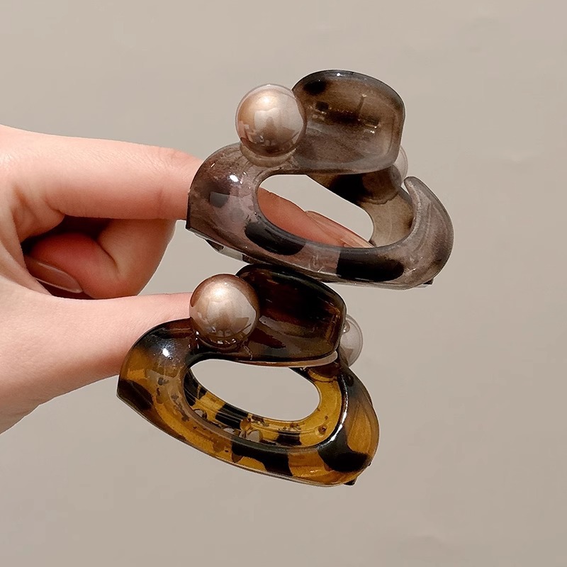 Acético de alta sensación clip de cabello para mujeres 2025 nuevo clip de tiburón de cabello de mitad de cabeza detrás de la perla universal clip de cabello para la cabeza