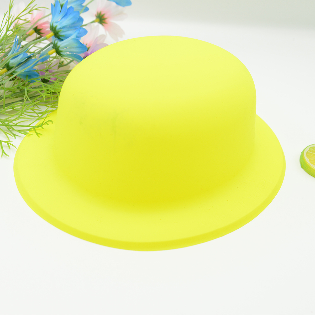 Ventas calientes de festivales vestido sombrero espectáculo prop fiestas fábrica directa de PVC disfraz de papel fiesta