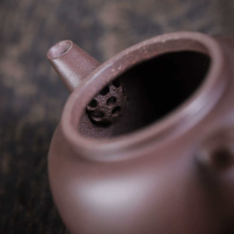 Gongtang Zisha pot Самодельная оригинальная руда Tianqingzun уровень 110 мл тонкая резьба прокол фиолетовый песок набор чая
