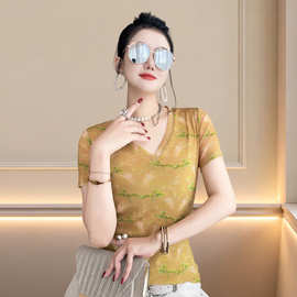 夏季女装新款时尚印花短袖v领修身显瘦设计感洋气上衣小众