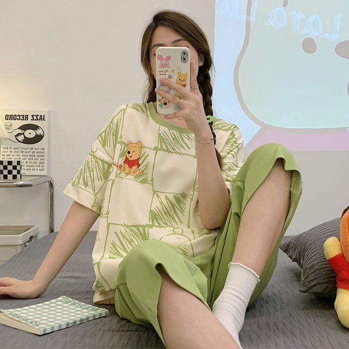 Pijamas con cojín de pecho para mujeres de verano nuevos pantalones de manga corta set de dibujos animados lindos de verano delgada ropa de hogar de tamaño grande