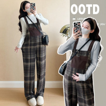 2024新款孕妇背带裤秋冬款加绒加厚宽松格子阔腿裤+显瘦打底衫