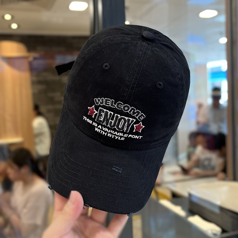 Sombreros de béisbol bordados de letras retro estadounidenses mujeres primavera y otoño calles versátiles muestran cara pequeña sombrero de boca de pato de pareja